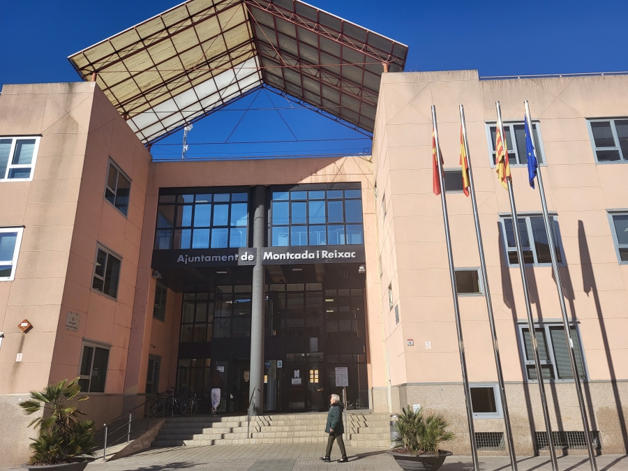 La bandera d’Europa torna a onejar als equipaments municipals