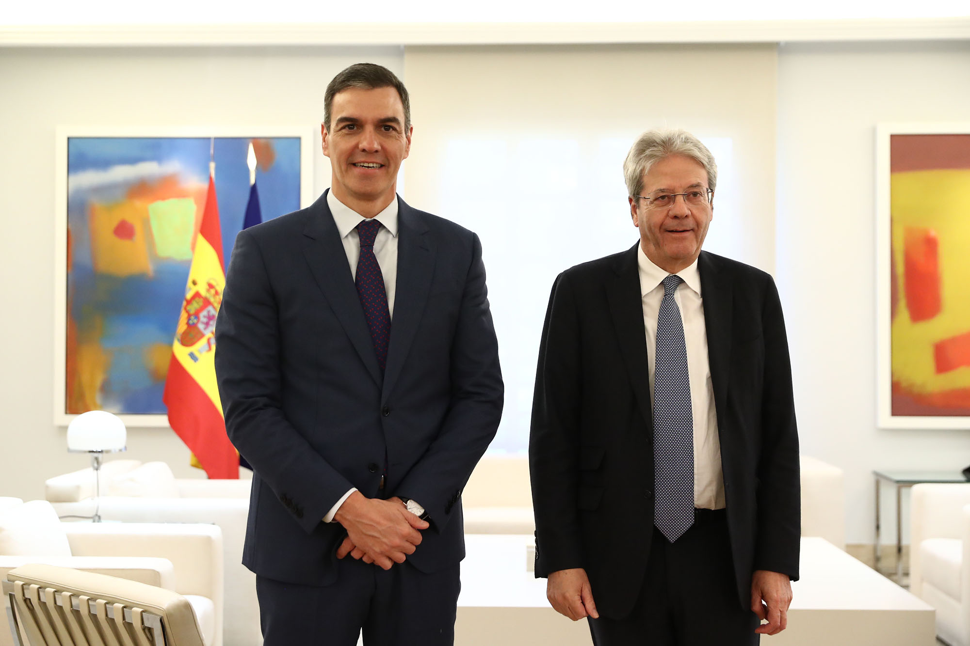 Sánchez traslada a Gentiloni la resiliencia y fortaleza de la economía española en un contexto de incertidumbre