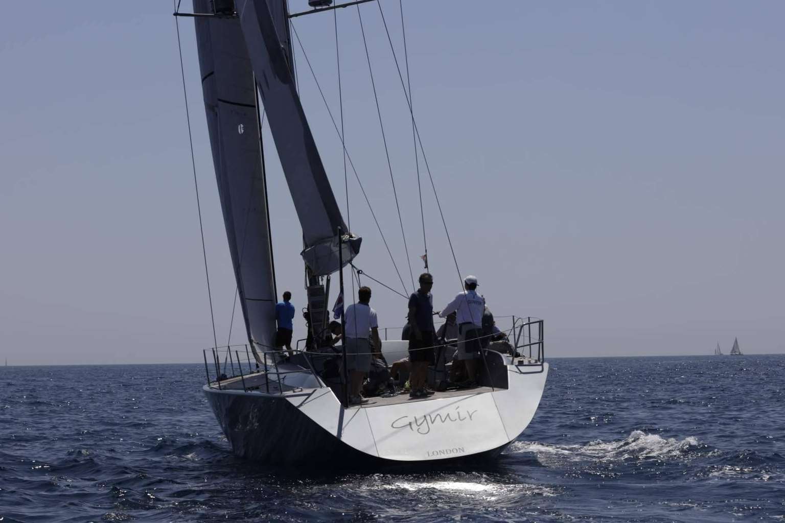 Barcelona Se Prepara para la Emoción de la 37th America's Cup con los AC75