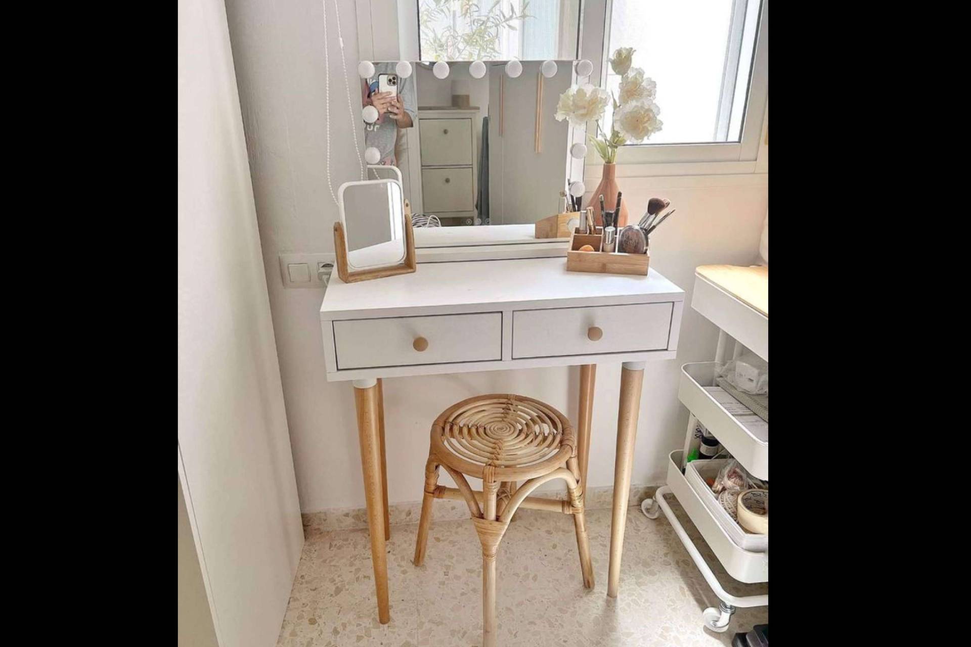 En keddeko muebles, diseñan y fabrican mesitas, cómodas y chifonieres a medida, funcionales y de calidad