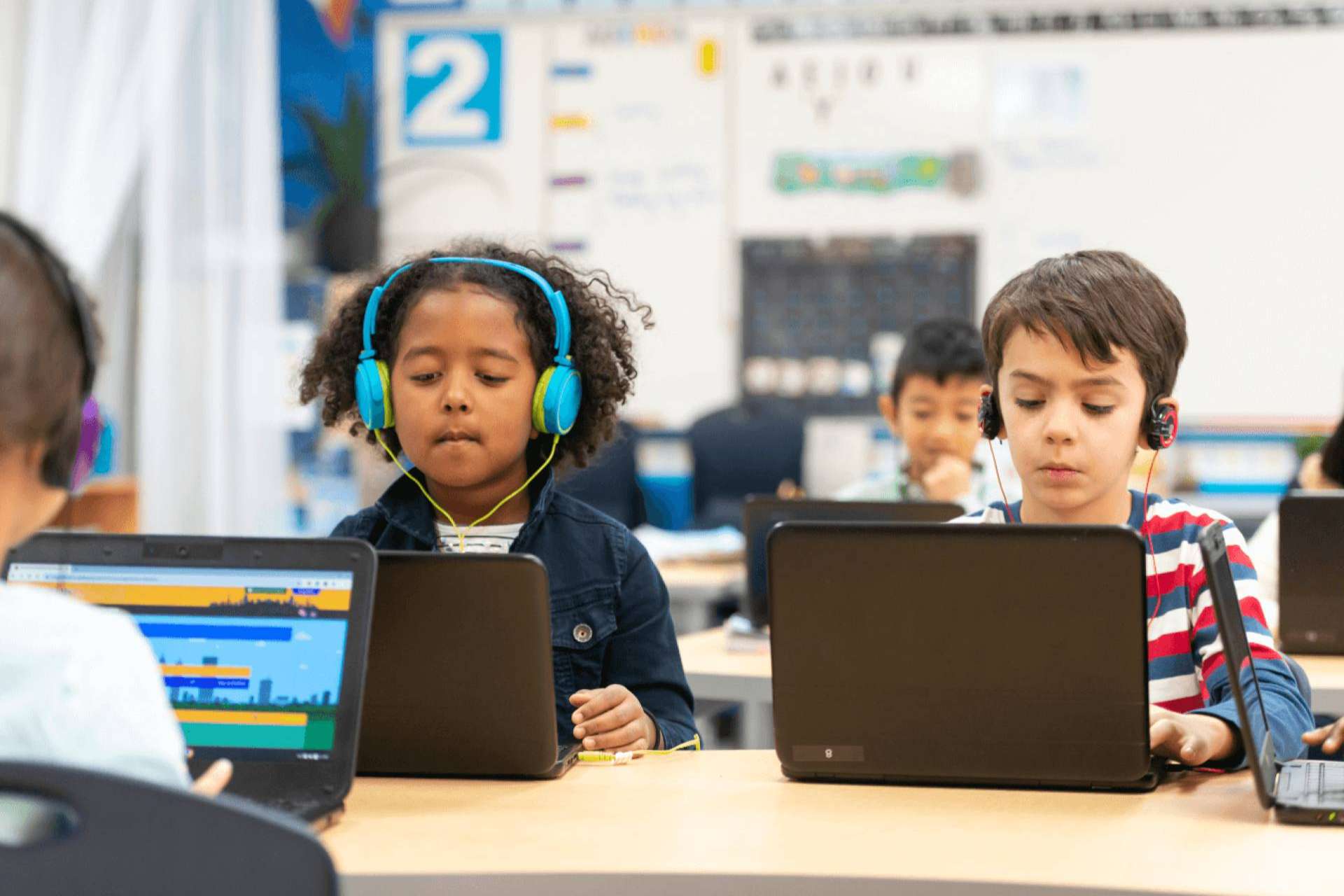 Escuelas mexicanas impulsan ciudadanía digital con concurso internacional 'Ciberhéroes'