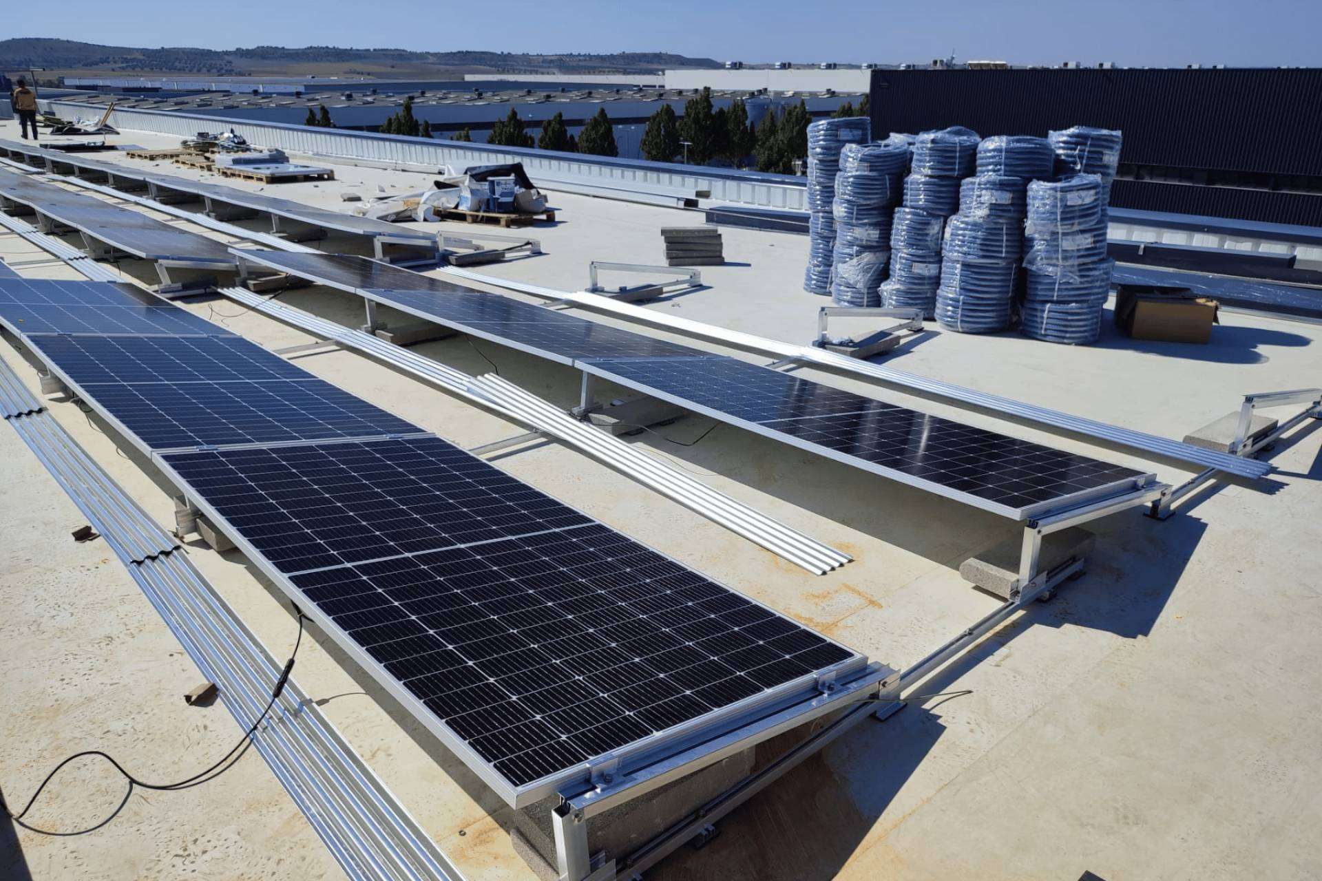 TUVATIO ayuda a las empresas a reducir su factura energética gracias al autoconsumo solar