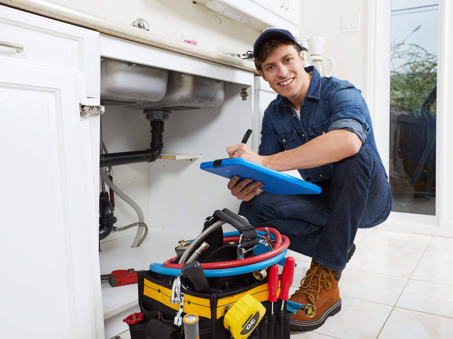 Fontaneros en Los Alcázares y Santiago de la Ribera; el servicio profesional de Soluciones Gonzalez