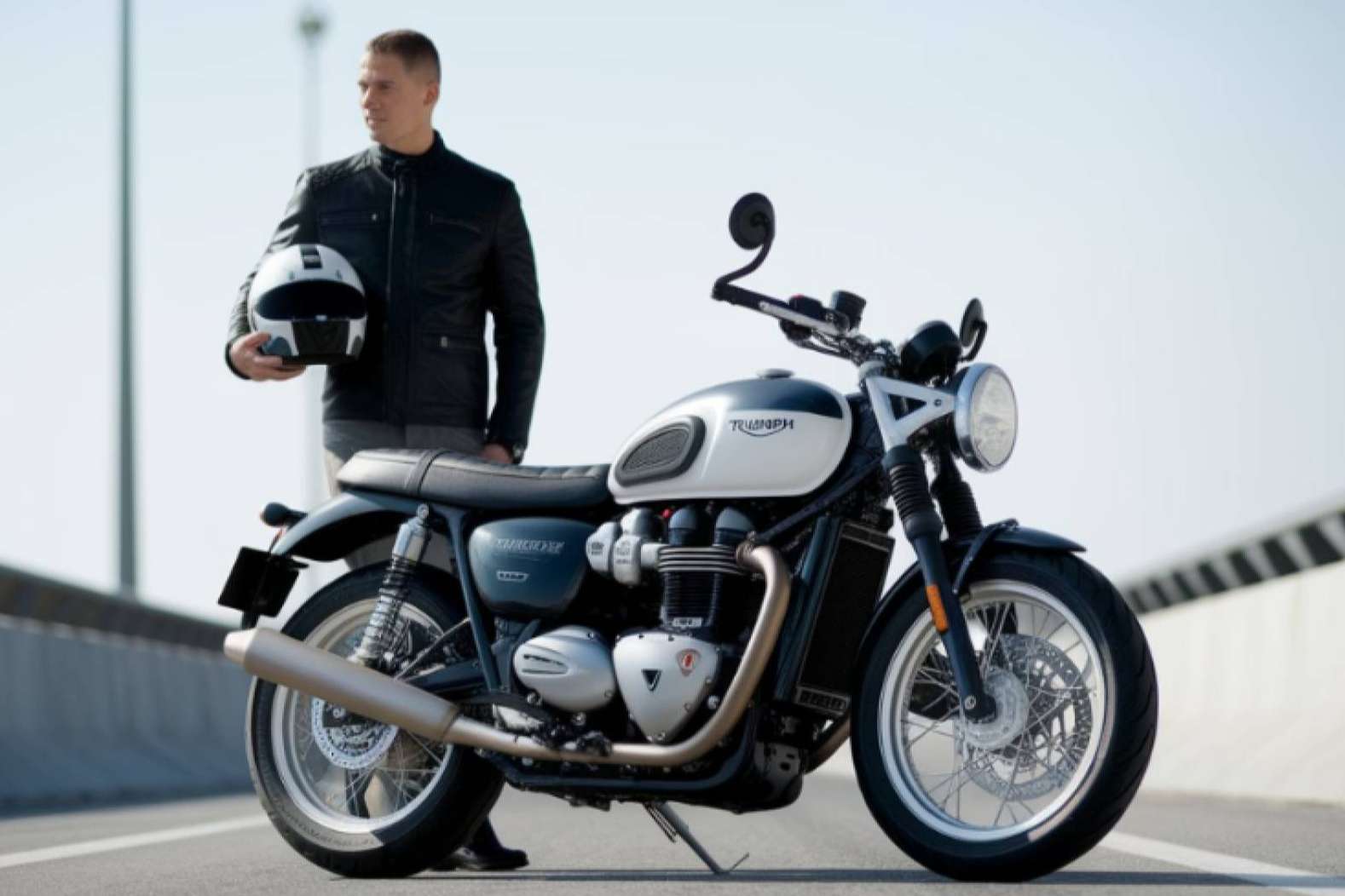 ¿Cuál es la moto más sencilla para sacar el carnet de moto A2 ?