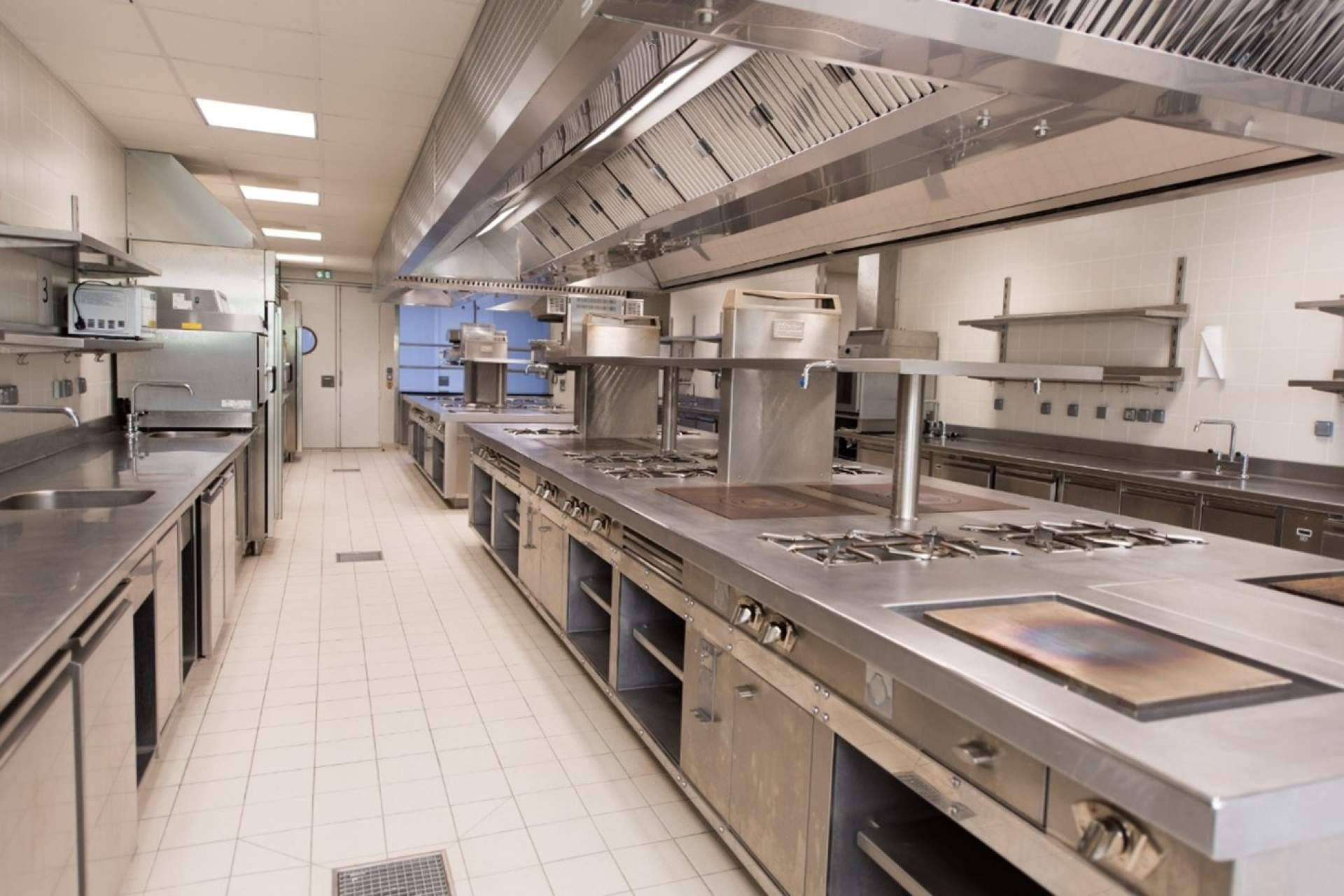 IHS Tecnológicos; Comprar maquinaria de cocina de calidad, garantía de ahorro en un restaurante