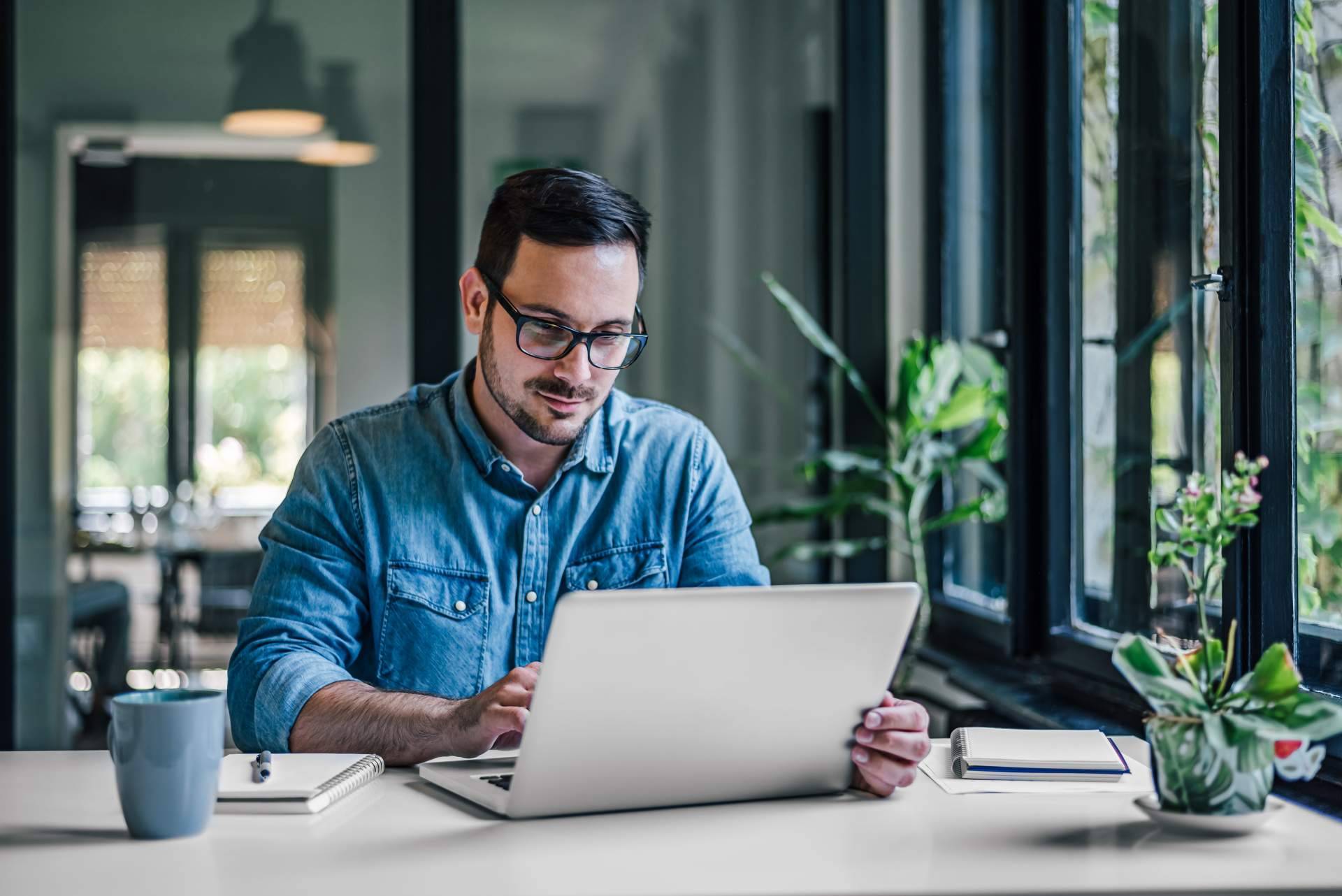 Windows 11 se renueva; dificultades habituales y cómo el renting de equipos se enmarca como salida eficaz