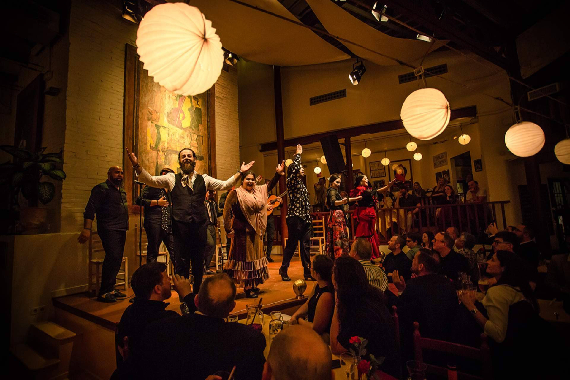 Cena y espectáculo flamenco en Barcelona; el Tablao de Carmen en el Poble Espanyol