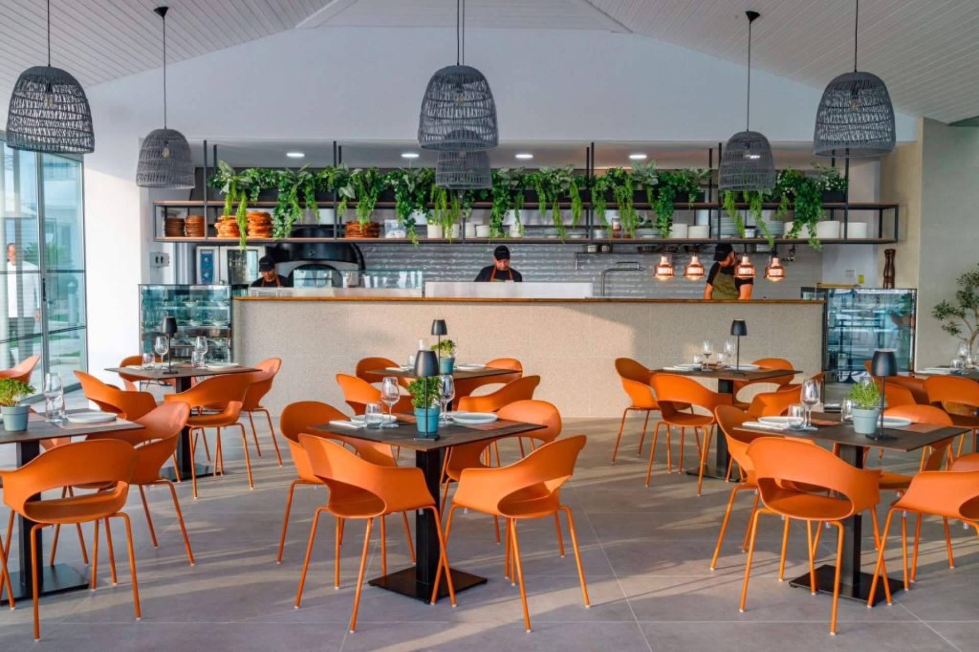 Claves para seleccionar mobiliario de terraza para hostelería en espacios exteriores de hoteles y empresas