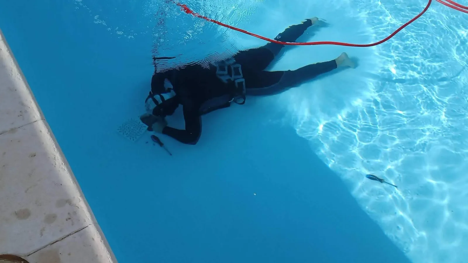 Cómo Telefuga consigue taponar las fugas de agua de las piscinas sin iniciar reformas destructivas
